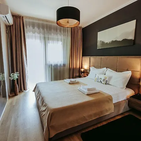 Charlotte Residence - 2 Bedrooms Apartment Oradea Extérieur photo