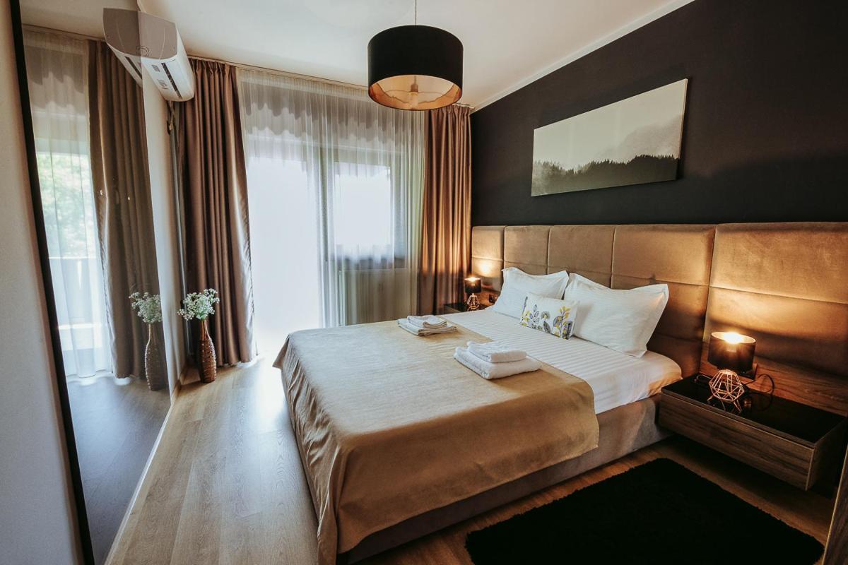 Charlotte - 2 Bedrooms