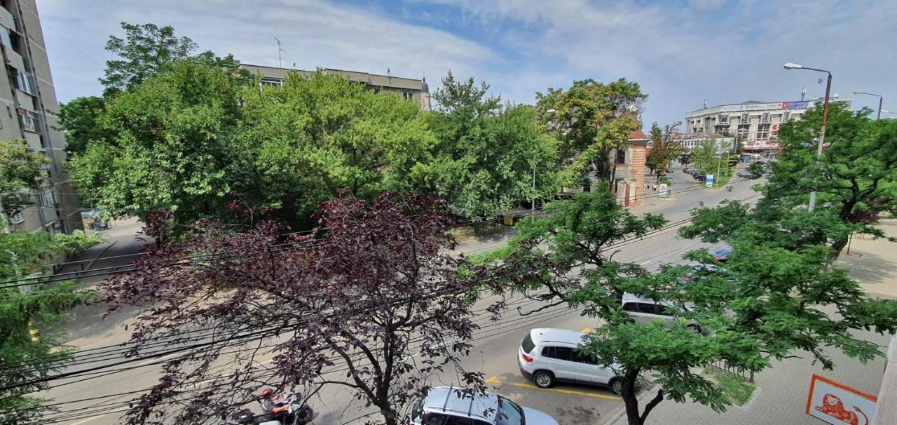 Charlotte - 2 Bedrooms * Oradea